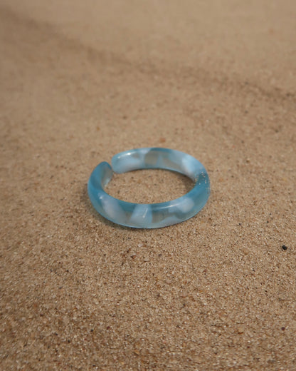 Palermo ringen: kleurrijke kunststof ringen in diverse tinten. Licht, trendy en leuk om te combineren.