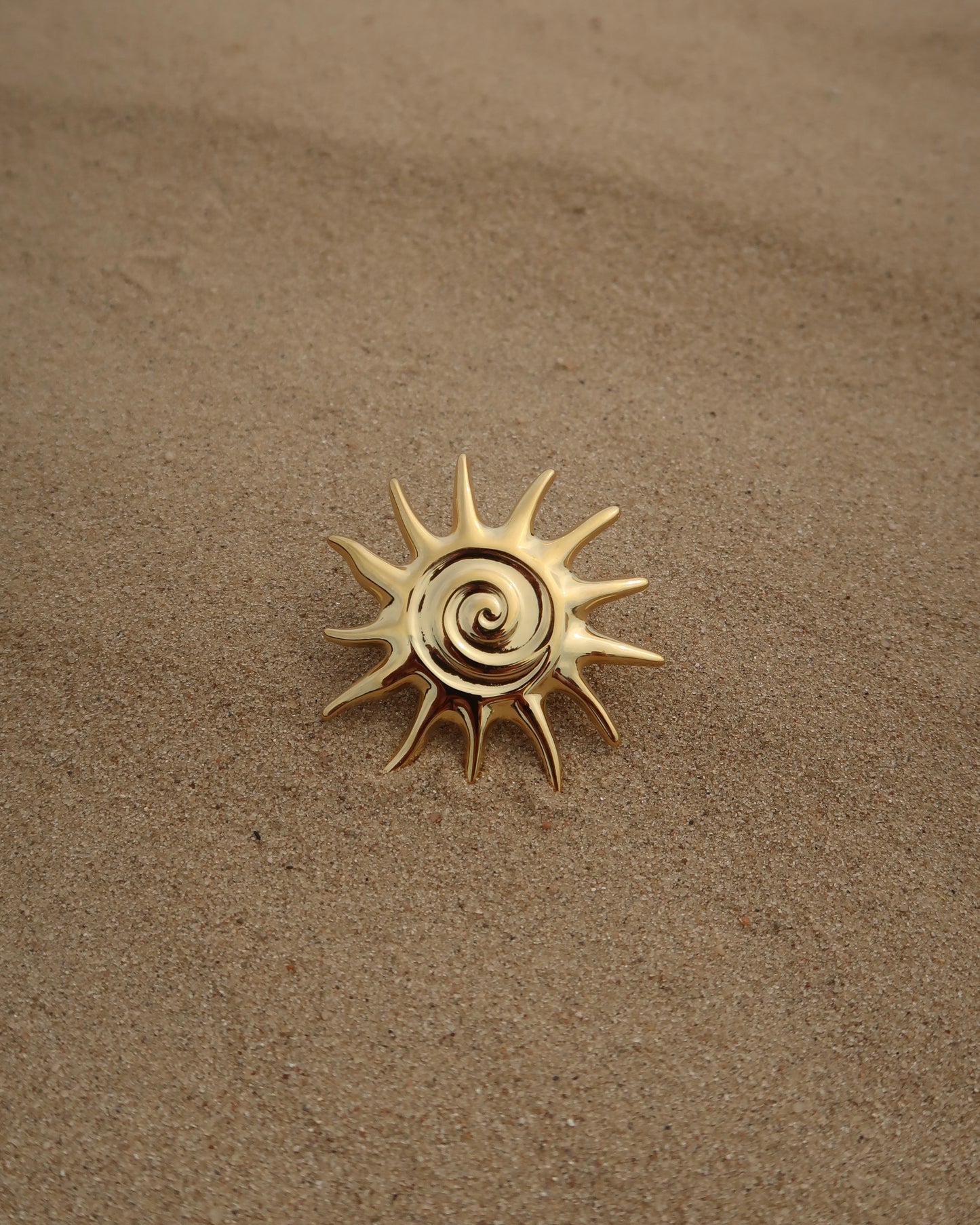 Costa del Sol Ring: gouden verstelbare zonring. Perfecte zomerse statement ring, stainless steel en waterproof