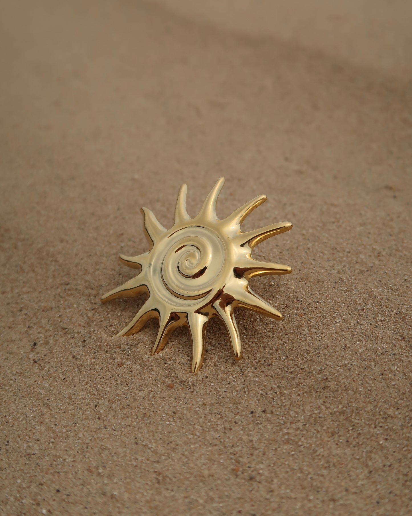 Costa del Sol Ring: gouden verstelbare zonring. Perfecte zomerse statement ring, stainless steel en waterproof